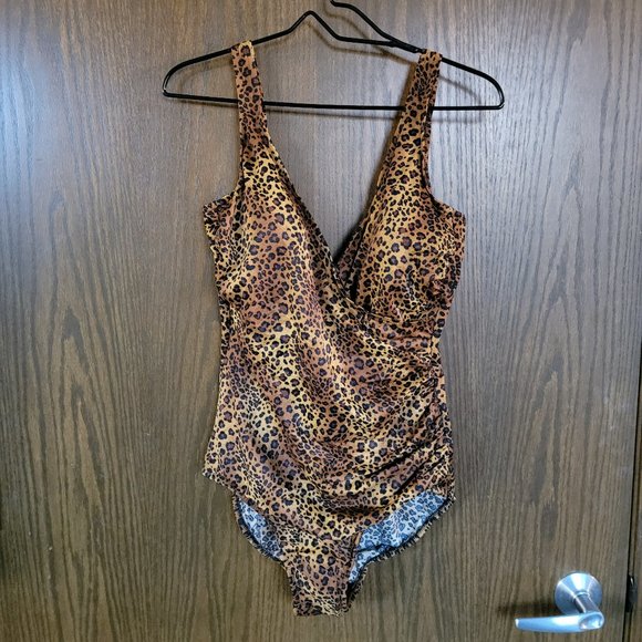 Reebok Leopard One Piece Swimming Suit Missy Size 16 - Picture 1 of 9